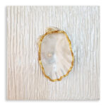 Minimalistic giled oyster shell art