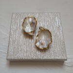 Two Minimalistic Giled Oysters - Image 2
